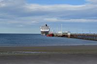 Die Norwegian Sun im Hafen von Puerto Madryn &ndash; &copy; Andreas Wolfsteller (Eberhardt TRAVEL)