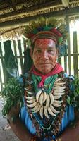 Schamane Regenwald Ecuador &ndash; &copy; Sabine Letzybyll (Eberhardt TRAVEL)