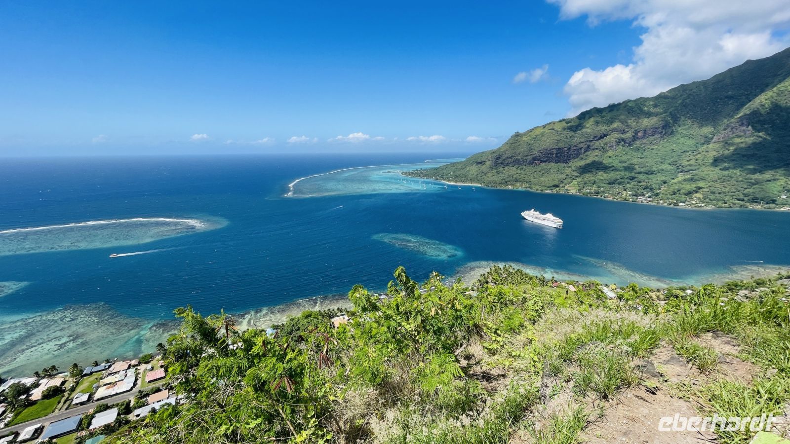 Inselrundfahrt mit den Jeeps auf Moorea - Aussichtspunkt Magic Mountain  &ndash; &copy; Jacob Spangenberg (Eberhardt TRAVEL)