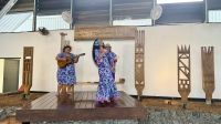 Begrüßung Flughafen Tahiti &ndash; &copy; Mareike Schmidt (Eberhardt TRAVEL)