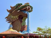 Suphan Buri - Giant Dragon &ndash; &copy; Andreas Schmidt (Eberhardt TRAVEL)
