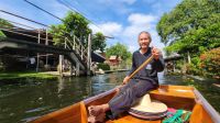 Floating Market - unser Bootsführer &ndash; &copy; Petra Hady (Eberhardt TRAVEL)