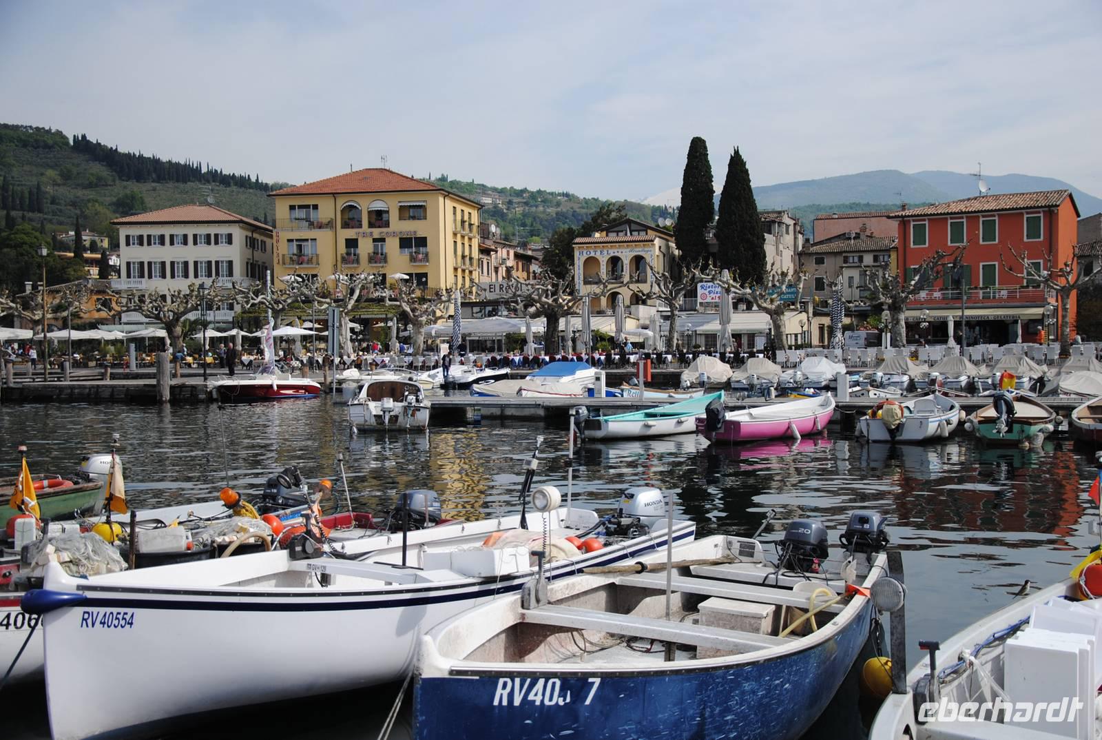 Promenade in Garda &ndash; &copy; Philipp Schmitz (Eberhardt TRAVEL)