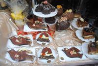 Auslage Cafe Sandri &ndash; &copy; Philipp Schmitz (Eberhardt TRAVEL)