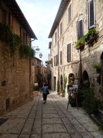 in den Gassen von Spello &ndash; &copy; Adelheid Fritzsche (Eberhardt TRAVEL)