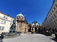Städtereise Prag - Stadtrundgang in der Altstadt mit Kreuzherrenkirche &ndash; &copy; Franziska Bergmann (Eberhardt TRAVEL)