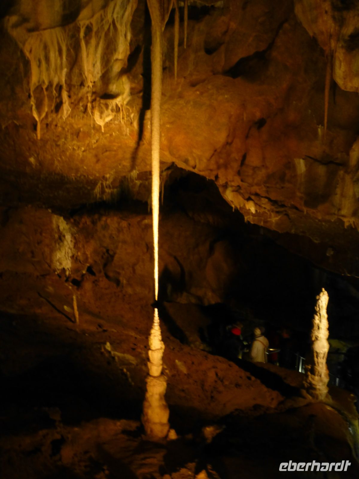 Wann mögen sich Stalaktit und Stalagmit treffen? &ndash; &copy; Vivian Kreft (Eberhardt TRAVEL)
