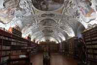 Strahov-Kloster Bibliothek Theologischer Saal &ndash; &copy; Sabine Herda (Eberhardt TRAVEL)