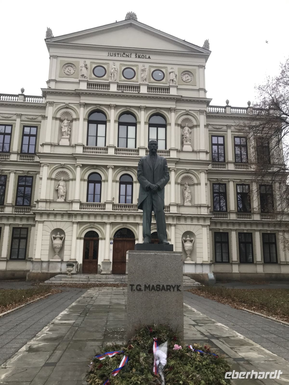 T.G. Masaryk- Professor für Philosophie 1. Staatspräsident der Tschechoslowakei &ndash; &copy; Renate Schuster (Eberhardt TRAVEL)
