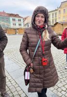 25.12.24 Stadtrundfahrt &- gang Kremsier - großer Marktplat - unsere Marina &ndash; &copy; Renate Schuster (Eberhardt TRAVEL)