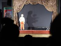 Jetzt lässt er die Puppen tanzen &ndash; &copy; Michael Krause (Eberhardt TRAVEL)