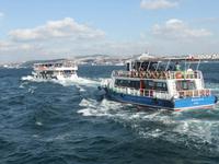 Auf dem Bosporus &ndash; &copy; Martina Pötschke (Eberhardt TRAVEL)