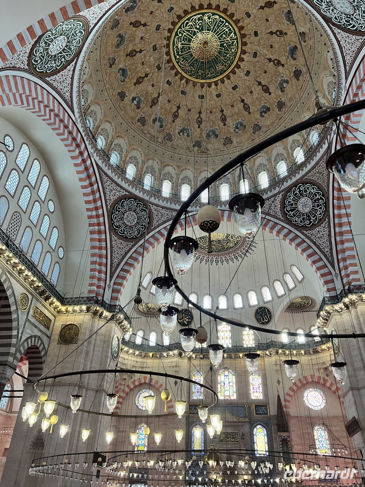 Süleymaniye Moschee - Gebetsraum.jpeg &ndash; &copy; Andy Nguyen (Eberhardt TRAVEL)
