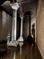 Medusa - Cistern Basilica.jpeg &ndash; &copy; Andy Nguyen (Eberhardt TRAVEL)