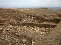 13.10.10 Es warten noch viel Arbeit und Erkenntnisse in Göbekli-Tepe &ndash; &copy; Jutta Petzold-Herrmann (Eberhardt TRAVEL)