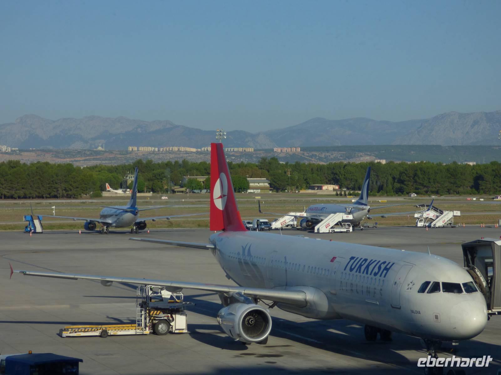 Flughafen Antalya &ndash; &copy; Yvonne Geisler (Eberhardt TRAVEL)