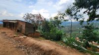 Einfache Hütte am Straßenrand &ndash; &copy; Petra Hady (Eberhardt TRAVEL)