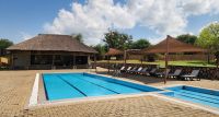 Pakuba Safari Lodge - Swimmingpool &ndash; &copy; Petra Hady (Eberhardt TRAVEL)