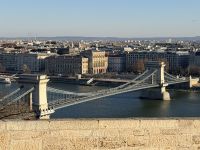 Die Kettenbrücke