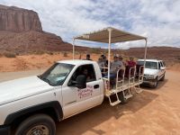  Monument Valley - Jeeptour &ndash; &copy; Jacob Spangenberg (Eberhardt TRAVEL)