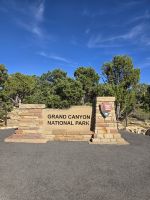 Grand Canyon Éingangsschild &ndash; &copy; Katrin Jähne (Eberhardt TRAVEL)