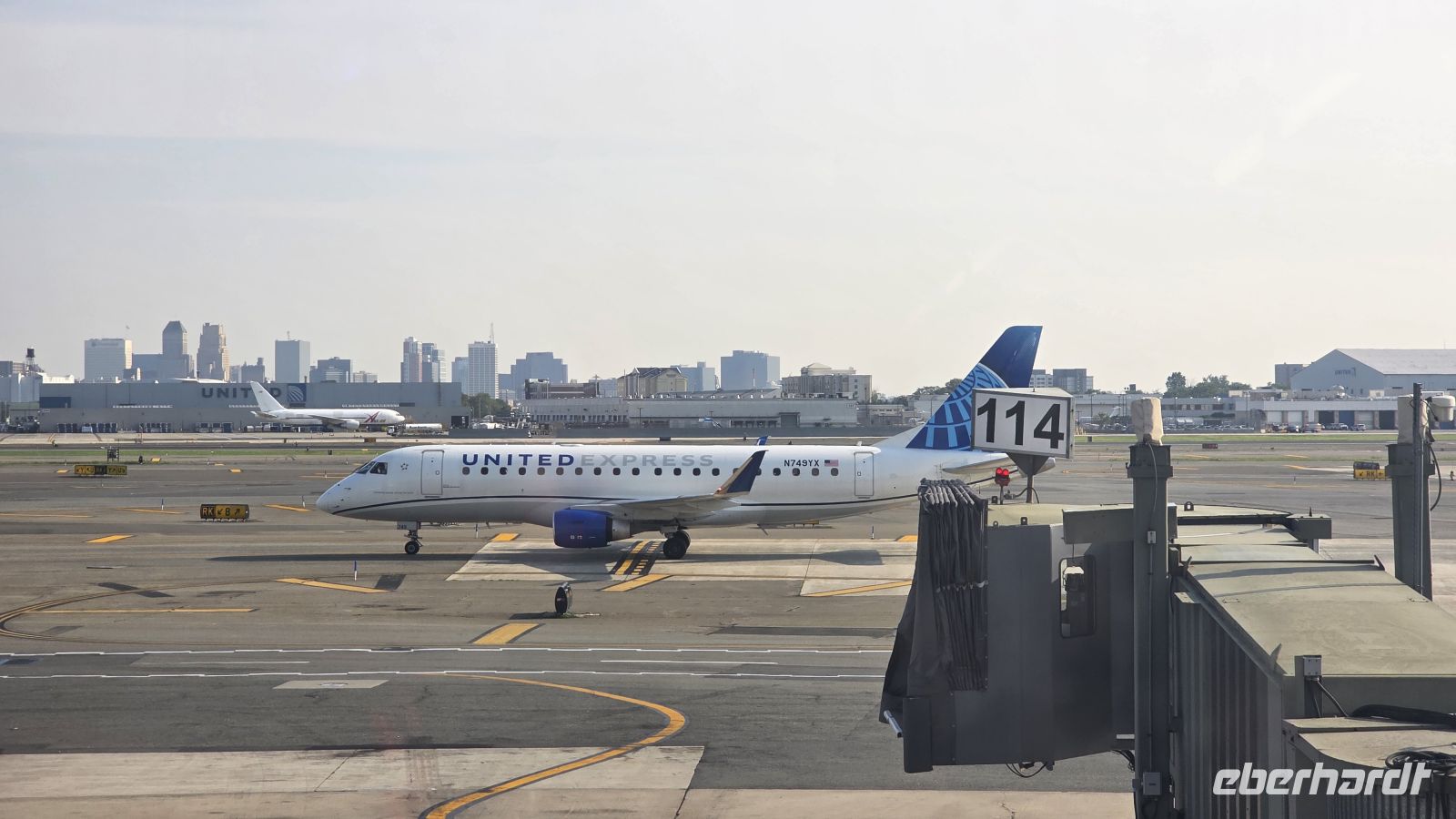 174 - New York, Flughafen Newark &ndash; &copy; Vivien Fiedler (Eberhardt TRAVEL)