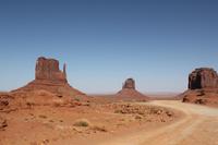 im Monument Valley &ndash; &copy; Elisa Müller (Eberhardt TRAVEL)