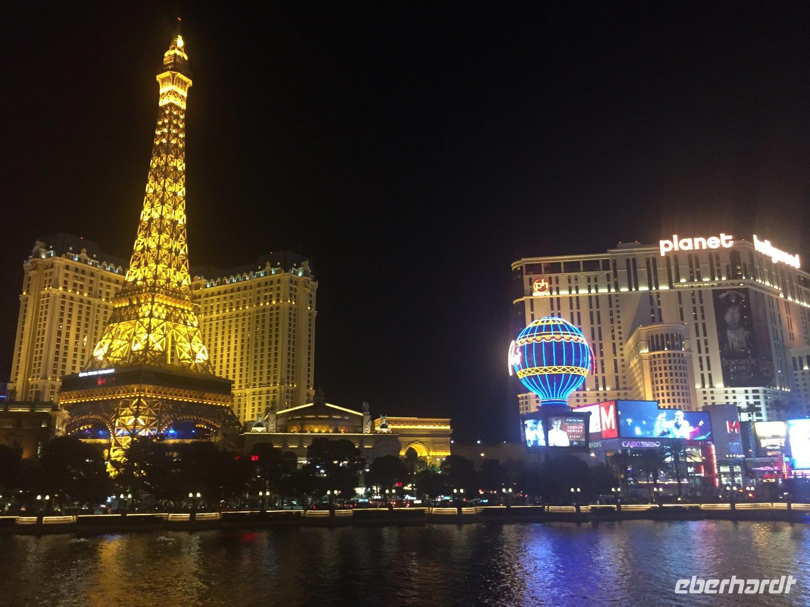 Las Vegas bei Nacht &ndash; &copy; Laura Schwanitz (Eberhardt TRAVEL)