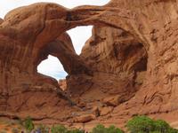 Arches NP, Doppelbogen &ndash; &copy; Jürgen Schmeißer (Eberhardt TRAVEL)