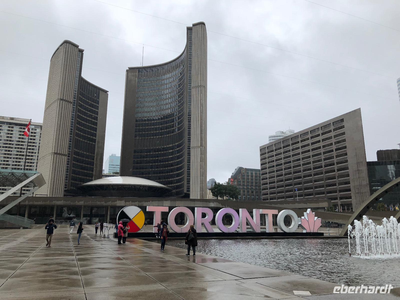 Toronto - City Hall &ndash; &copy; Ralf Mehnert (Eberhardt TRAVEL)