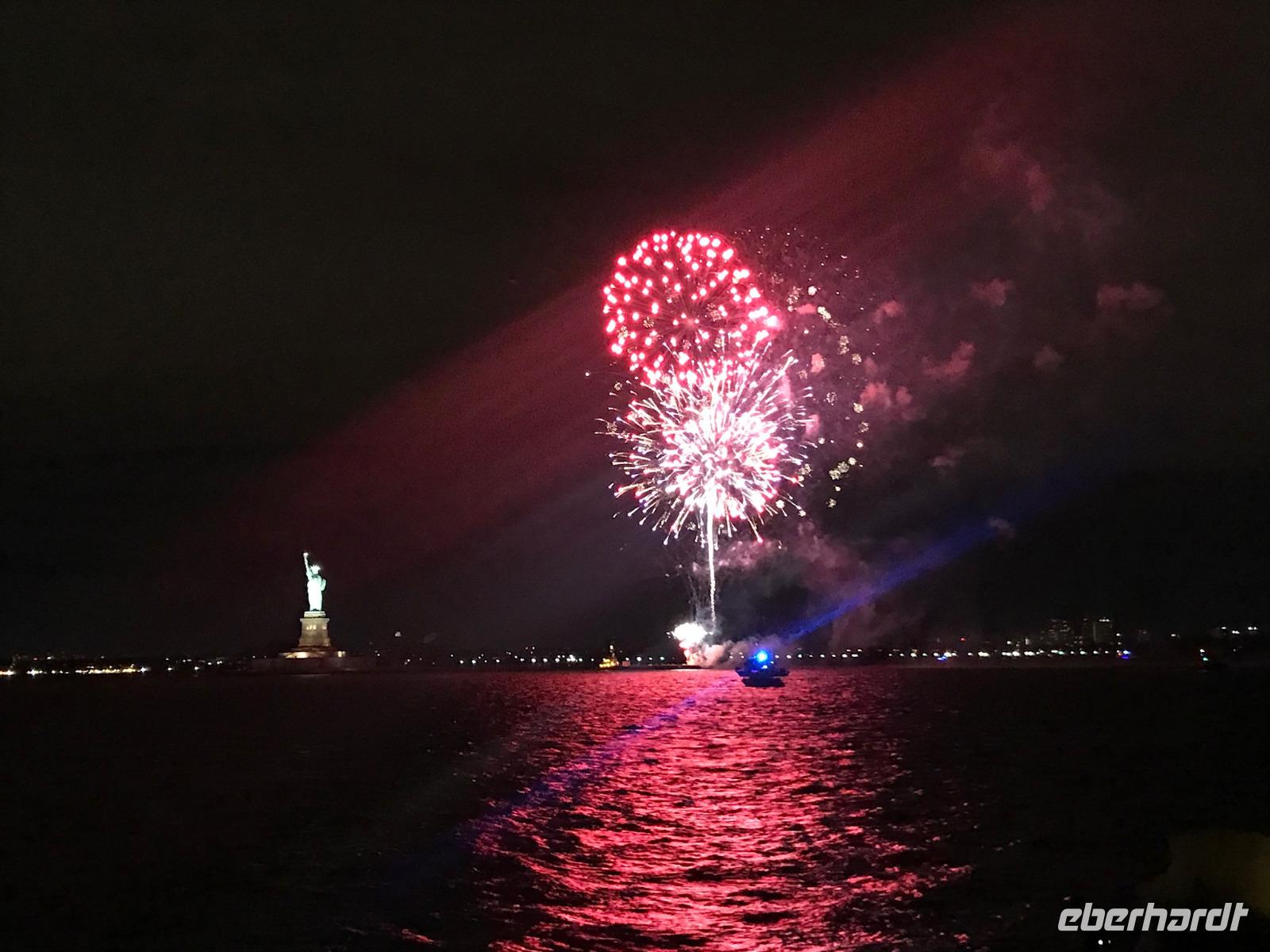 Happy New Year &ndash; &copy; Vicky Kern (Eberhardt TRAVEL)