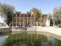 Bolo-Hovuz-Moschee in Buchara (Moschee der 40 Säulen) &ndash; &copy; Andrej Kulikov (Eberhardt TRAVEL)