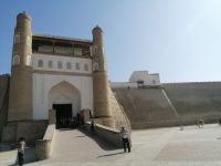 Haupteingang der Ark-Zitadelle in Buchara &ndash; &copy; Andrej Kulikov (Eberhardt TRAVEL)