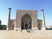 Ulug?bek-Medrese am Registan-Platz, Samarkand &ndash; &copy; Andrej Kulikov (Eberhardt TRAVEL)
