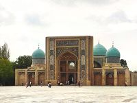 Barakthan Medrese im Khast-Imam-Komplex in Taschkent &ndash; &copy; Simone Willner (Eberhardt TRAVEL)