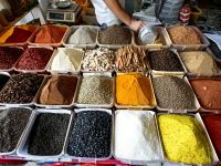 Gewürze auf dem Chorsu Bazar  &ndash; &copy; Simone Willner (Eberhardt TRAVEL)
