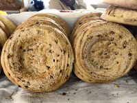 Brot auf dem Chorsu Basar in Taschkent &ndash; &copy; Simone Willner (Eberhardt TRAVEL)