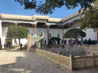 Im Mausoleum in Qasri Orifon bei Buchara &ndash; &copy; Simone Willner (Eberhardt TRAVEL)