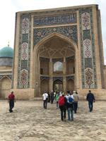Hazrati Imam complex &ndash; &copy; Julia Engelberg-Bischoff (Eberhardt TRAVEL)