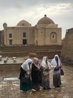 gläubige Frauen &ndash; &copy; Julia Engelberg-Bischoff (Eberhardt TRAVEL)