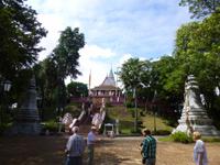 Wat Phnom Penh &ndash; &copy; Vicky Kern (Eberhardt TRAVEL)
