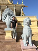 134 Königspalast Phnom Penh - NAGA und LÖWE.jpeg &ndash; &copy; Andy Nguyen (Eberhardt TRAVEL)
