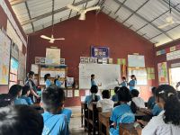 150 Besuch der Grundschule in Siem Reap - Traditioneller Khmer - Tanz.jpeg &ndash; &copy; Andy Nguyen (Eberhardt TRAVEL)