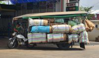 Schwer beladenes TukTuk Kambodscha &ndash; &copy; Petra Hady (Eberhardt TRAVEL)