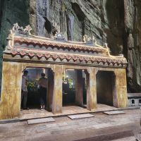 Marmorberge bei Da Nang - Tempelanlage &ndash; &copy; Petra Hady (Eberhardt TRAVEL)