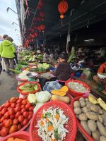 Markt von Hue &ndash; &copy; Jürgen Müller (Eberhardt TRAVEL)