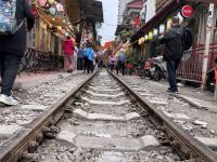 Hanoi Train Street &ndash; &copy; Sabine Reckord (Eberhardt TRAVEL)