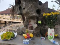 Vietnam. Emeralda Resort. Opfer-Altar &ndash; &copy; Heike Jack (Eberhardt TRAVEL)