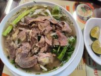 Vietnam. Phô Suppe probieren  &ndash; &copy; Heike Jack (Eberhardt TRAVEL)