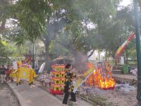 Verbrennungszeremonie Hanoi  &ndash; &copy; Monika Cortese (Eberhardt TRAVEL)